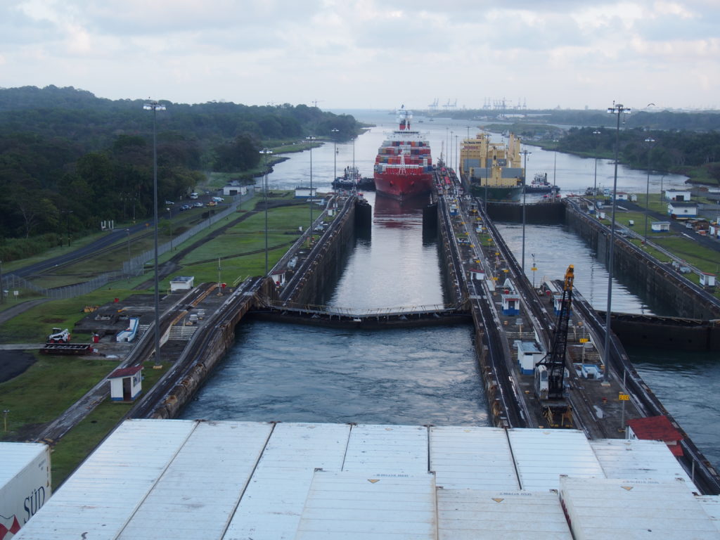 première écluse du canal de Panama