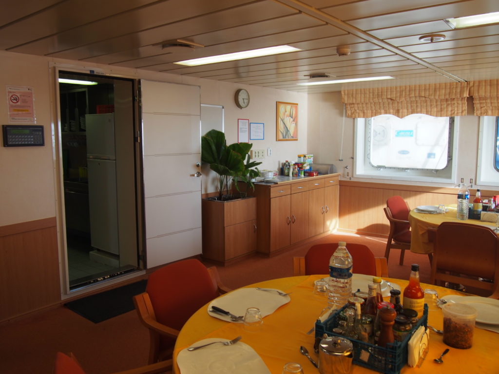 Salle à manger du bateau